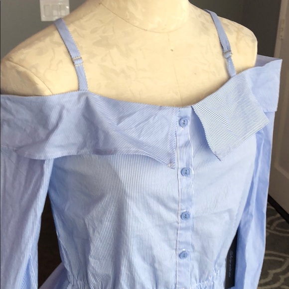 Shinestar Cold Shoulder Button Up Blouse - Picture 4 of 7